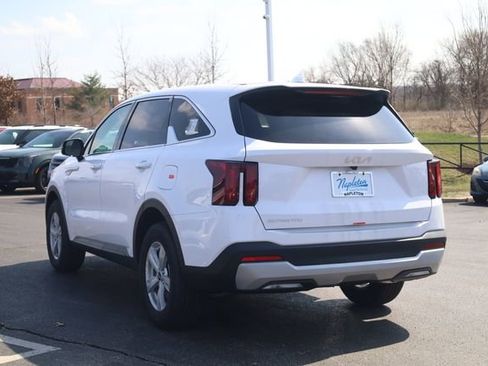 New 2026 Kia Sorento LX FWD image 6