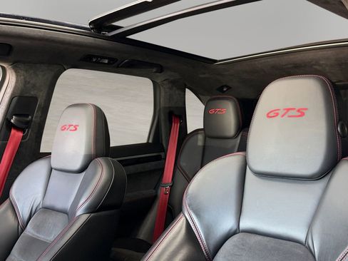 Used 2018 Porsche Cayenne GTS image 19