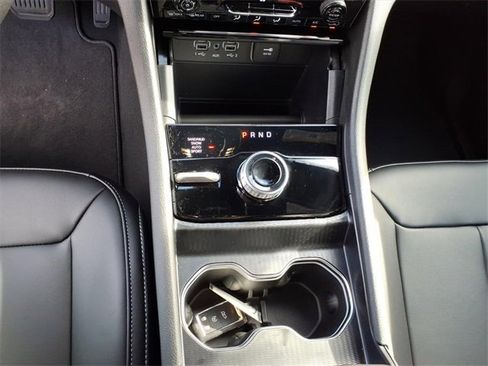 New 2025 Jeep Grand Cherokee L Limited image 18