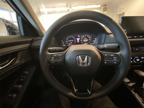 New 2025 Honda Accord SE image 11