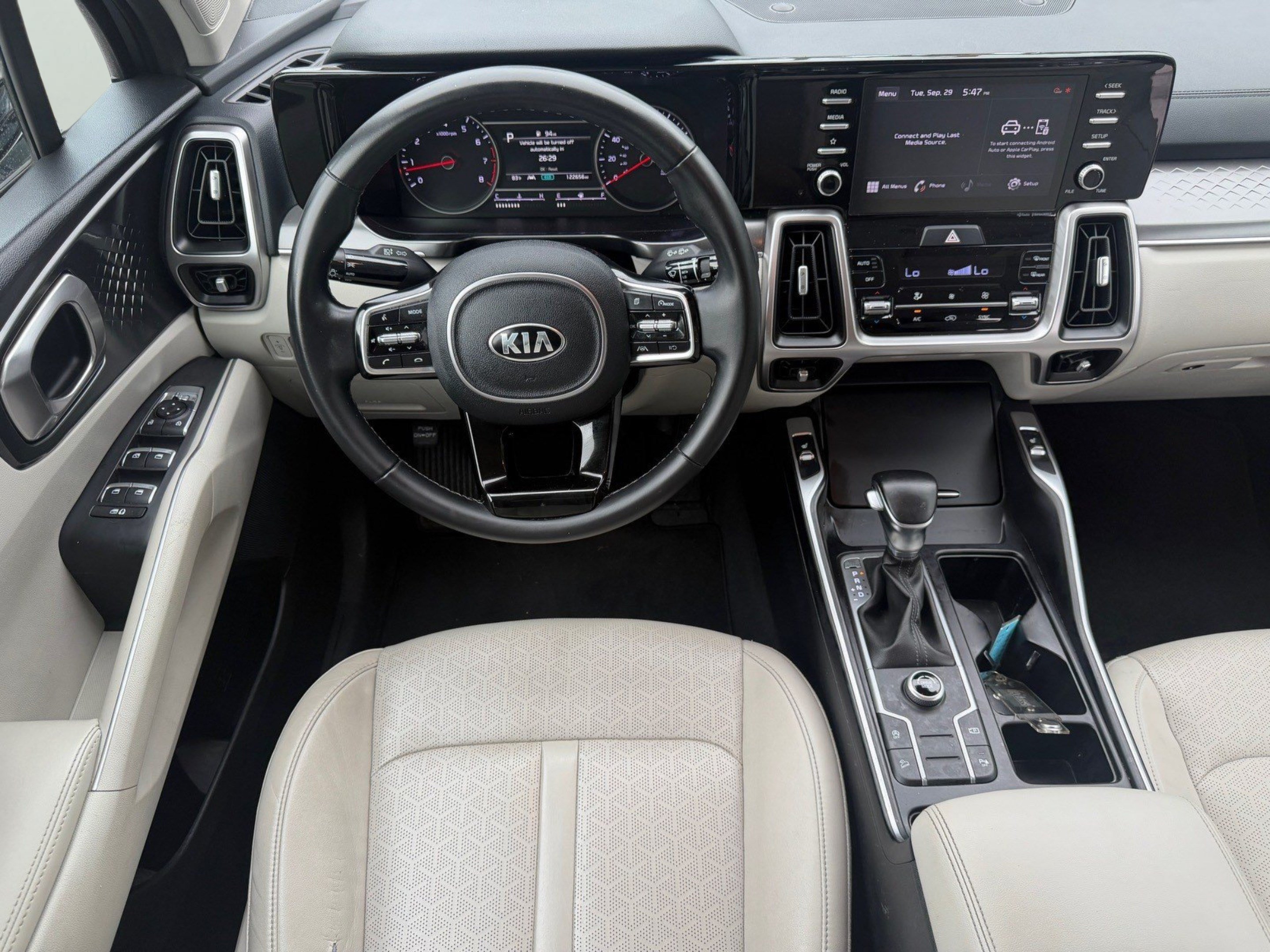 Used 2021 Kia Sorento S FWD image 31