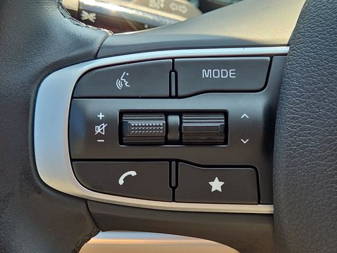 Used 2024 Kia Sportage EX FWD image 21
