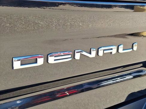 Used 2024 GMC Sierra 3500 Denali Ultimate image 24