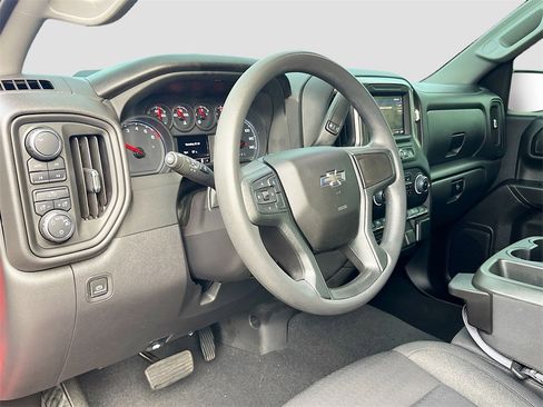 Used 2024 Chevrolet Silverado 1500 Custom Trail Boss w/ LPO, Dark Essentials Package image 9