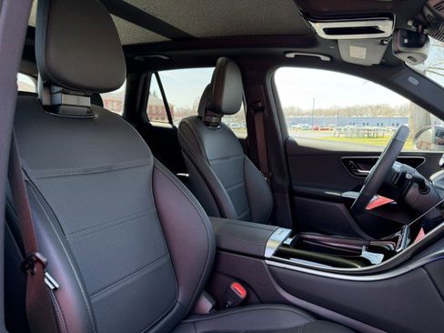 Certified 2026 Mercedes-Benz GLC 300 4MATIC image 29