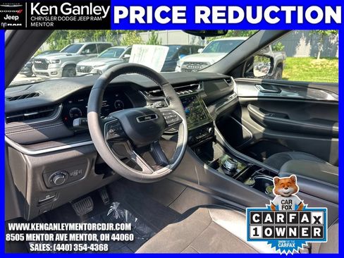 Used 2023 Jeep Grand Cherokee Altitude AWD/4WD image 20