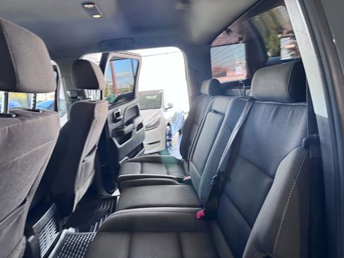 Used 2018 Chevrolet Silverado 1500 LT w/ LT Eassist Package image 17