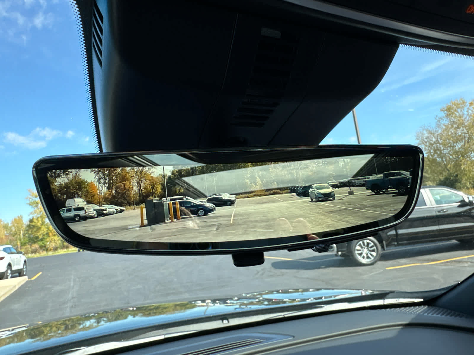 New 2027 Chevrolet Traverse RS AWD/4WD image 31