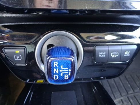 Used 2021 Toyota Prius Prime Limited FWD image 26
