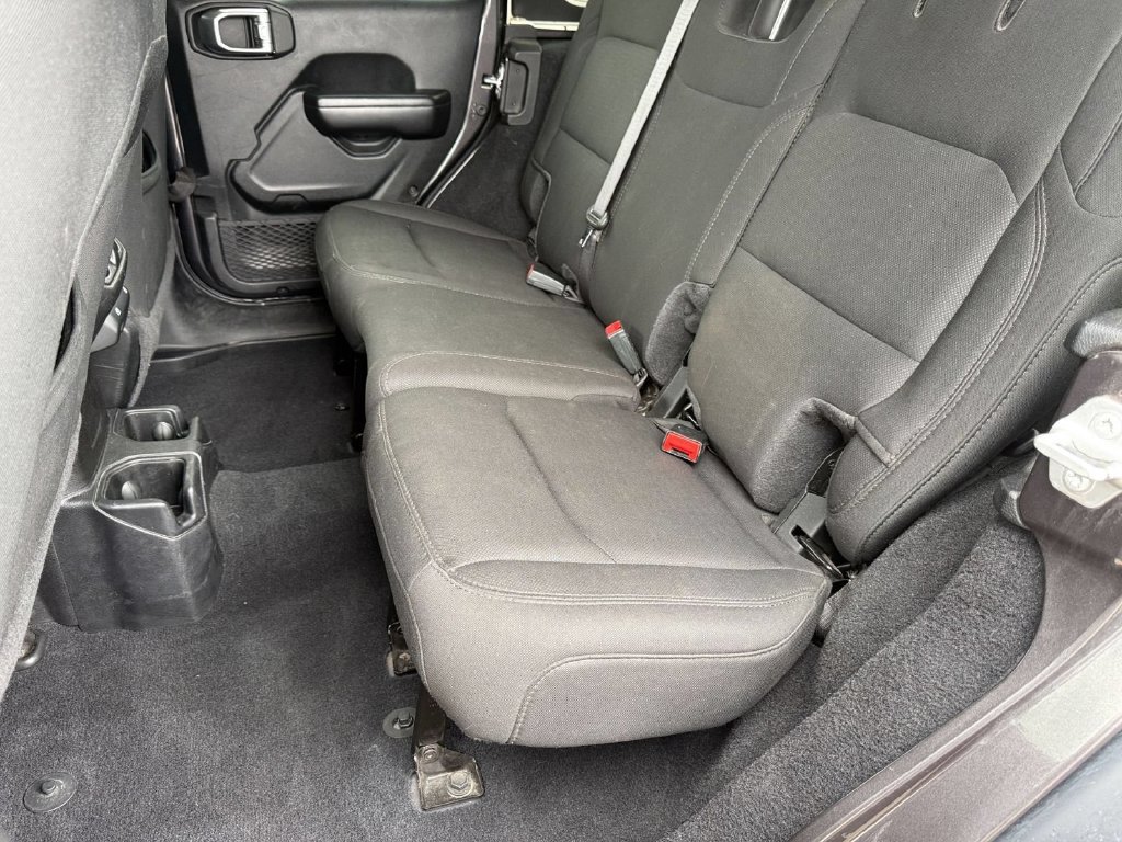 Used 2020 Jeep Wrangler Unlimited Sport AWD/4WD image 25