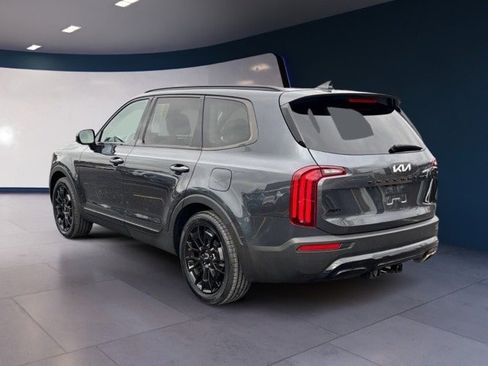 Certified 2022 Kia Telluride SX w/ SX Prestige Package image 3