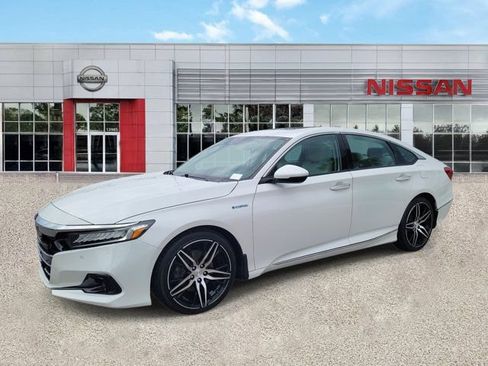 Used 2021 Honda Accord Touring image 6