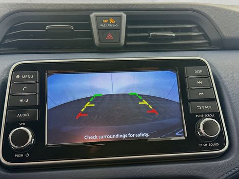 Used 2025 Nissan Versa SV image 19