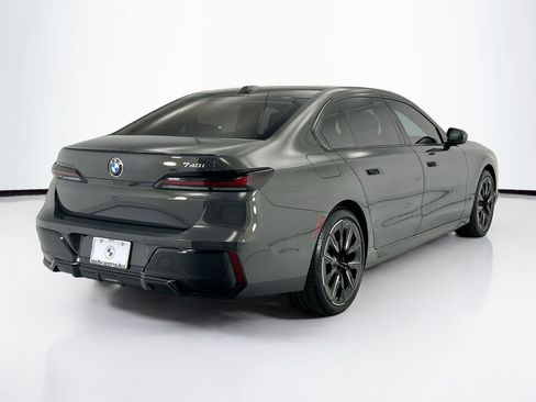 Used 2026 BMW 740i w/ Premium Package RWD image 5