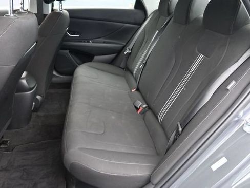 Used 2025 Hyundai Elantra Hybrid FWD image 26