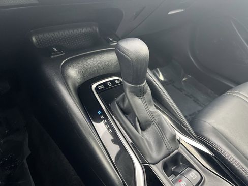Used 2022 Toyota Corolla LE w/ Premium Interior Package FWD image 29