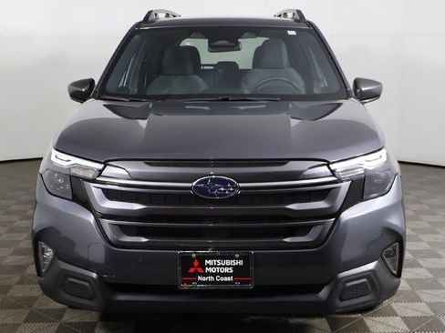 Used 2025 Subaru Forester Premium image 11