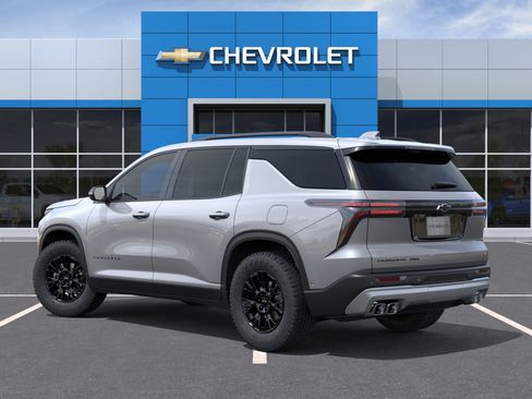 New 2026 Chevrolet Traverse Z71 w/ Enhanced Driving Package AWD/4WD image 3
