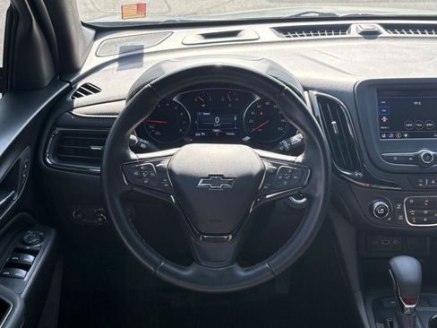 Used 2023 Chevrolet Equinox RS AWD/4WD image 9