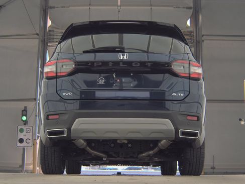 Used 2023 Honda Pilot Elite image 15