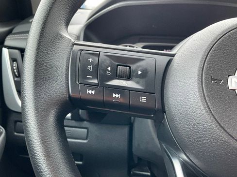 Used 2024 Nissan Rogue S image 16