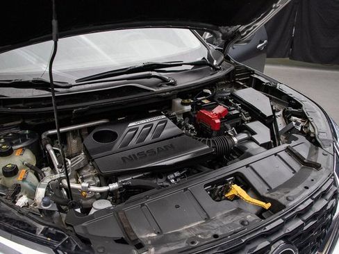 Used 2023 Nissan Rogue SV image 30