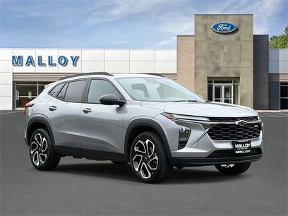 Used 2025 Chevrolet Trax RS w/ Sunroof Package