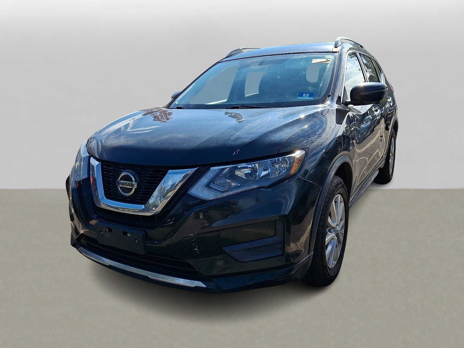 Used 2018 Nissan Rogue SV w/ Premium Package AWD/4WD image 1