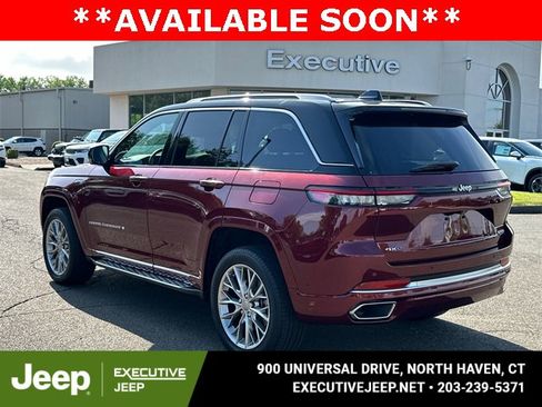 Used 2022 Jeep Grand Cherokee Summit image 4
