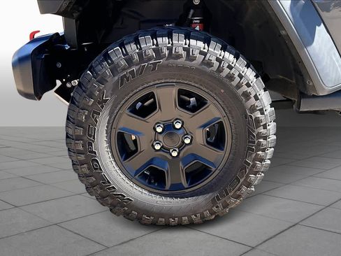 Certified 2022 Jeep Gladiator Mojave w/ LED Lighting Group image 12