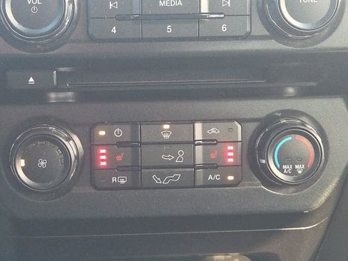 Used 2016 Ford F150 XLT w/ Equipment Group 302A Luxury image 29