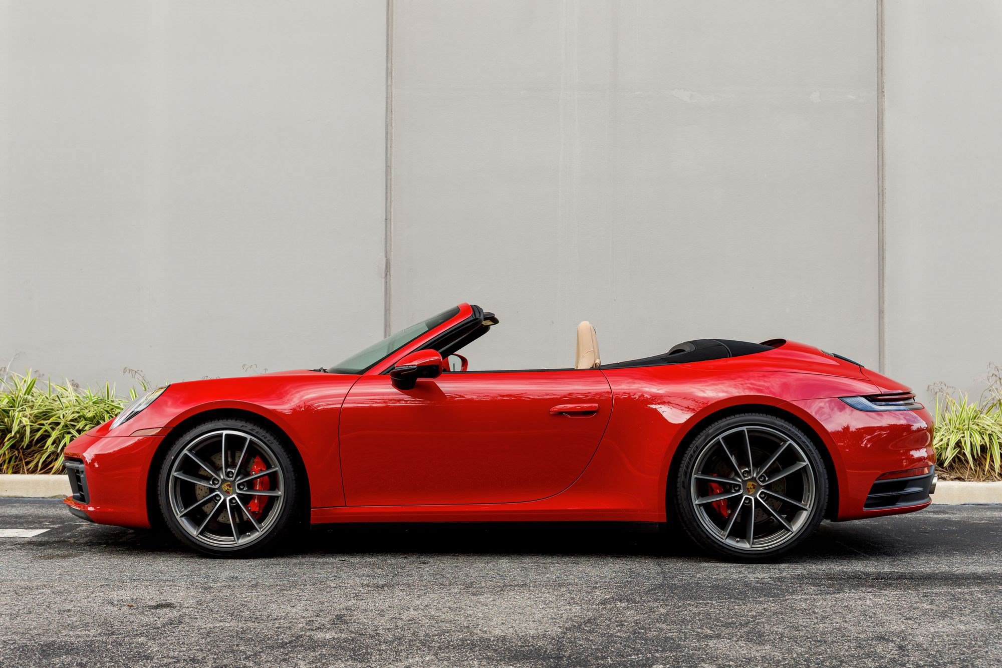 Used 2024 Porsche 911 Carrera S RWD image 2