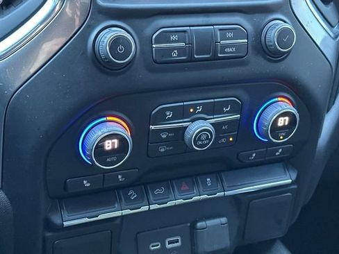 Used 2022 Chevrolet Silverado 1500 LT Trail Boss w/ LPO, Dark Essentials Package image 17