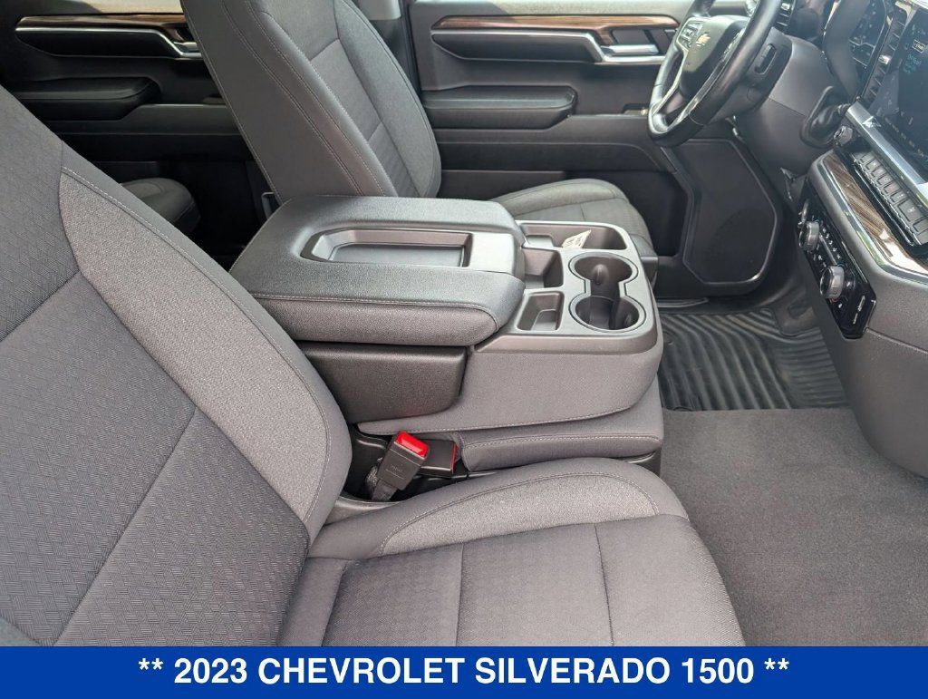 Used 2023 Chevrolet Silverado 1500 LT AWD/4WD image 29