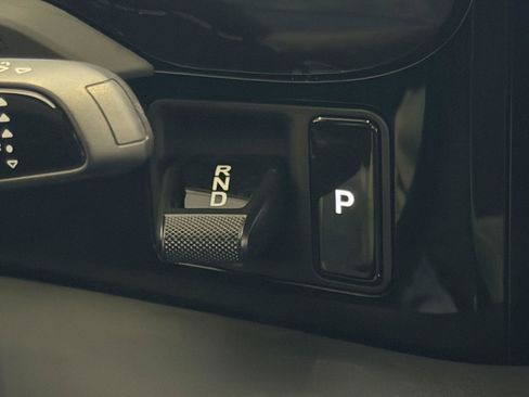 Used 2023 Porsche Taycan 4S image 19