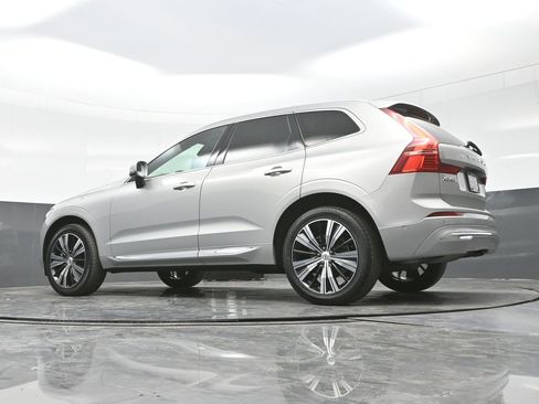 Used 2023 Volvo XC60 B5 Plus w/ Climate Package image 24