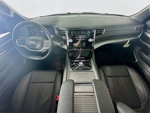 New 2025 Jeep Wagoneer Series II image 9