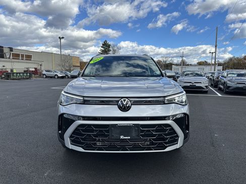 Certified 2025 Volkswagen Taos SEL w/ Black Wheel Plus Package image 2