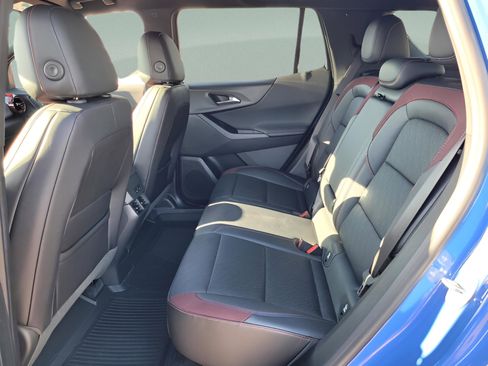 Used 2026 Chevrolet Equinox RS w/ Convenience Package III image 11