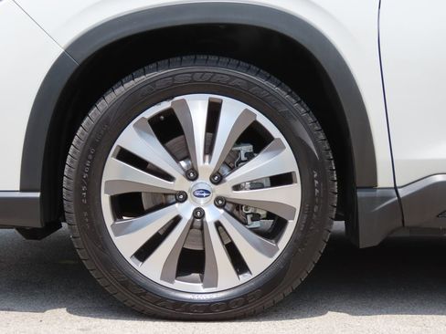 Used 2022 Subaru Ascent Limited AWD/4WD image 14