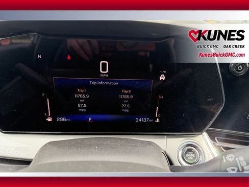 Used 2025 Chevrolet Trax LT FWD image 22