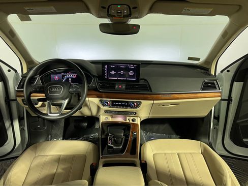 Used 2023 Audi Q5 2.0T Premium Plus w/ Premium Plus Package image 9