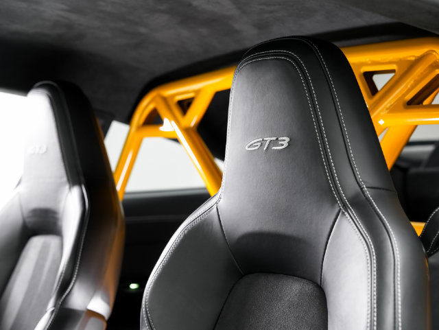 Used 2022 Porsche 911 GT3 RWD image 11