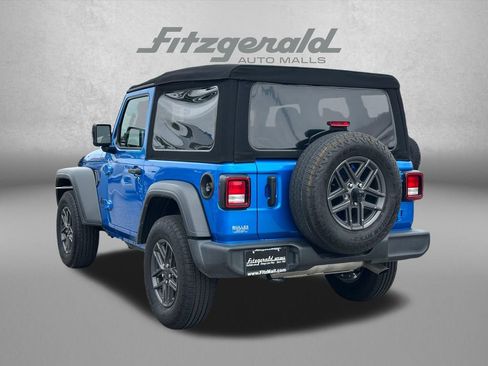 Used 2024 Jeep Wrangler Sport AWD/4WD image 8