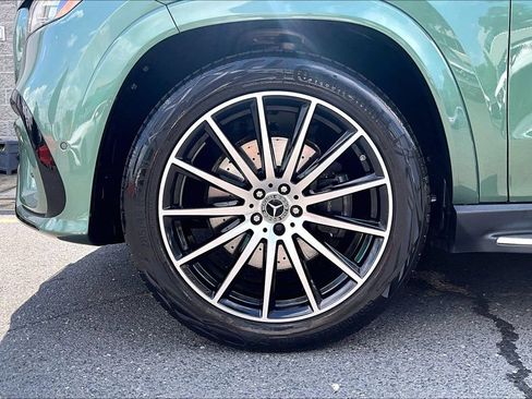 Certified 2026 Mercedes-Benz GLS 580 4MATIC image 8