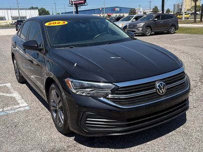 Used 2023 Volkswagen Jetta SE