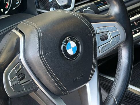Used 2018 BMW 750i RWD image 25
