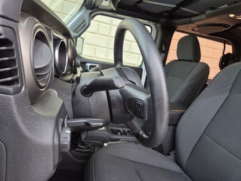 Used 2021 Jeep Wrangler Sport image 24
