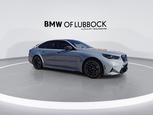 New 2026 BMW M5 w/ Carbon Package image 2
