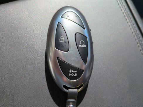 Used 2024 Hyundai Santa Fe Limited image 29